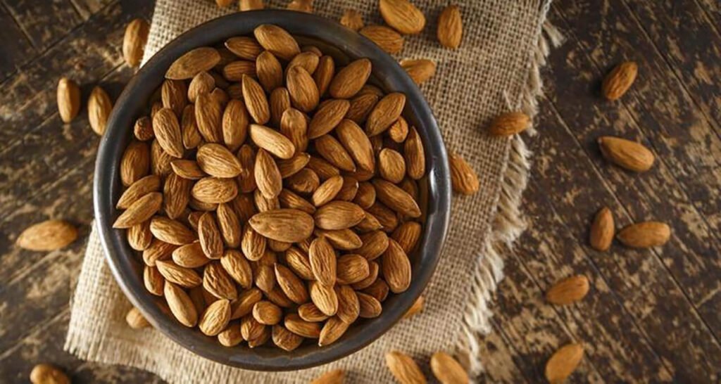 ماسك اللوز الأهم في تفتيح البشرة