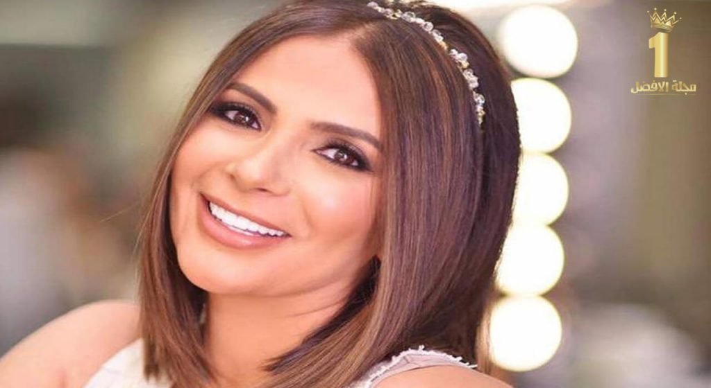 منى زكي تكشف سبب عدم تعاونها مع أحمد حلمي فنياً