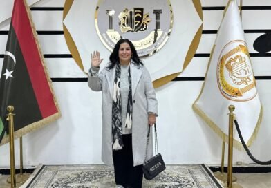 مجلة الأفضل تهنئ النجمة الليبية خدوجة صبري بعيد ميلادها